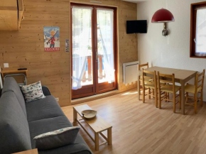 Appartement chaleureux 4 pers, proche des remontées et commerces, balcon ensoleillé - FR-1-263-520